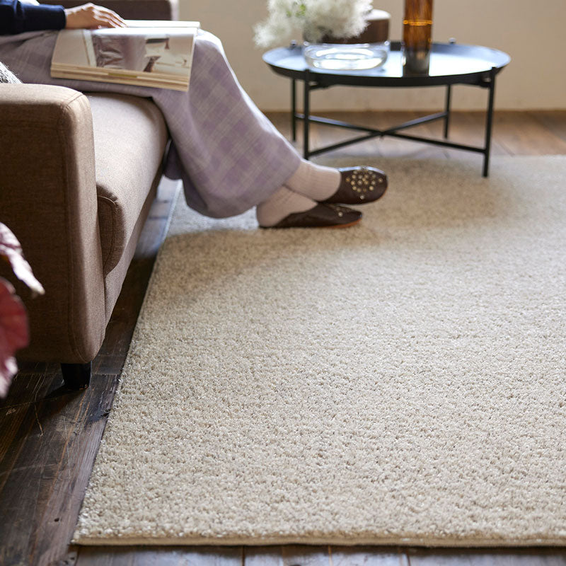 どんなお部屋にもコーディネートしやすい洗える無地のラグ Reflet - ルフレ