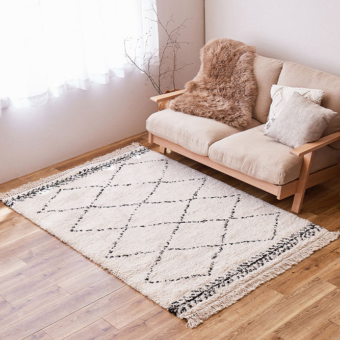 ベニワレン風ラグ ベルギー製のウィルトン織りカーペット