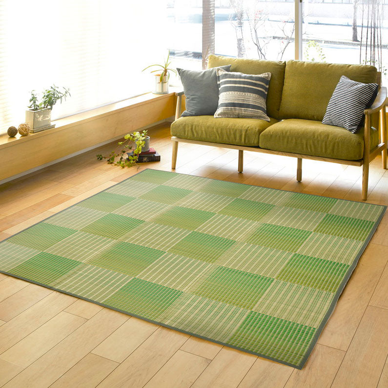 和モダンテイストのい草ラグ クレパス 中材にウレタンを約8mm入れた3層構造