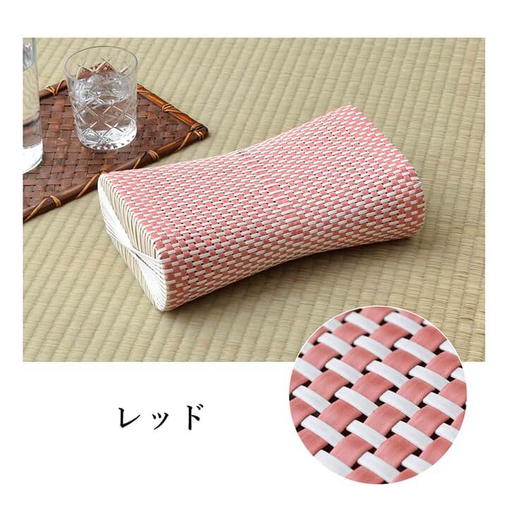 適度な硬さでひんやりした肌感触のポリプロピレン枕