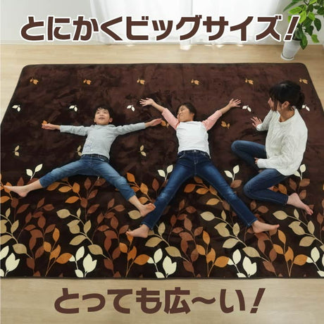 なめらかな肌触りのフランネルを使用した超大判ラグ