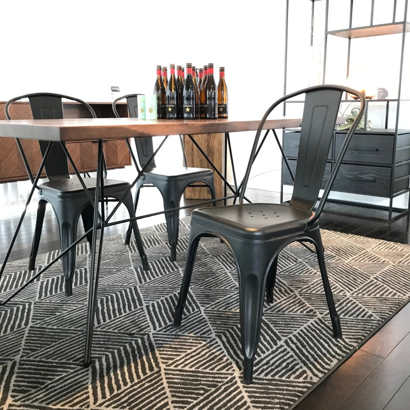 フレンチカフェスタイルのスチールチェア