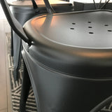 フレンチカフェスタイルのスチールチェア