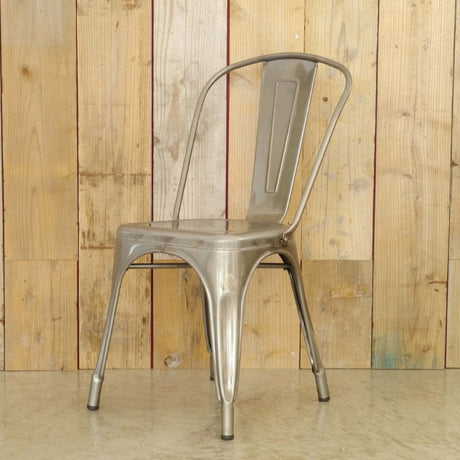 フレンチカフェスタイルのスチールチェア
