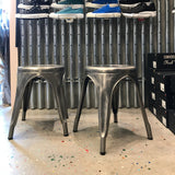 どこにでも置ける身軽さが魅力のスツール