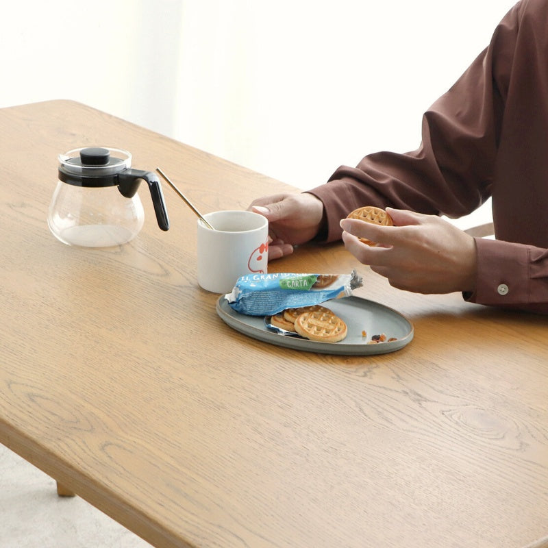 ダイニングテーブル 角丸デザインでお子様も安心 オーク材の温もりが家族を包む