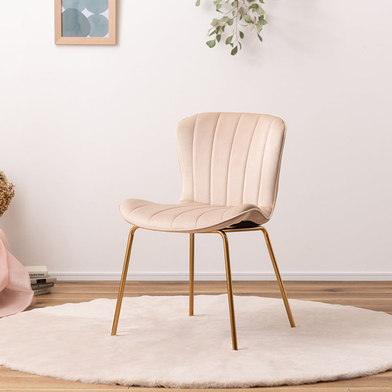 ベロア調の生地×アンティークゴールド脚のチェア – Good Decors ベロア調の生地×アンティークゴールド脚のチェア – Good Decors
