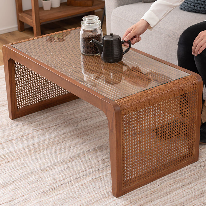 天然ラタンで編まれたメッシュをあしらったガラステーブル センター