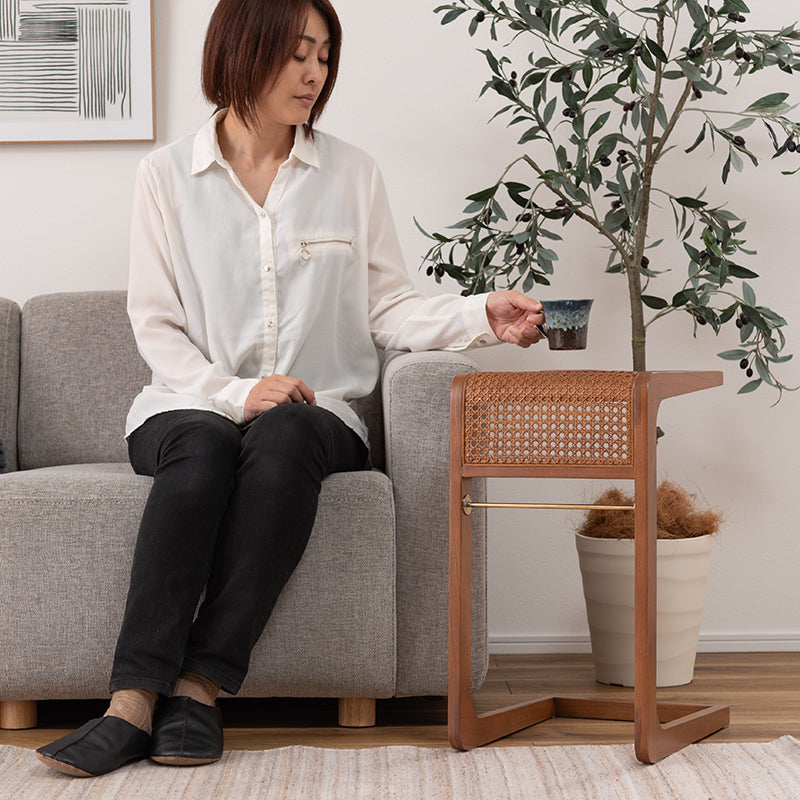 ラタン サイドテーブル – Good Decors
