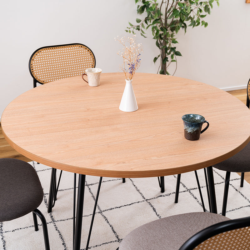 ダイニングテーブル 円形 温もりのある木目調デザインとシンプルなアイアンが特徴