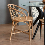 ラタンチェア 曲線が描く陰影の美しさで部屋が華やぐ 軽やかで身体にフィットする心地よい暮らし