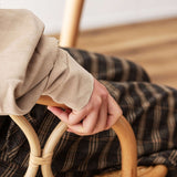 ラタンチェア 曲線が描く陰影の美しさで部屋が華やぐ 軽やかで身体にフィットする心地よい暮らし