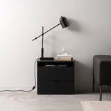 サイドチェスト ベッドサイドにも収まる小物収納家具