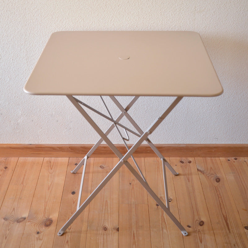 Fermob Bistro Table Large - フェルモブ ビストロ スクエアテーブル 正方形 71×71cm  ガーデンテーブル