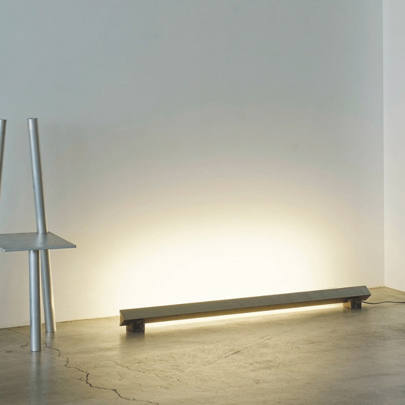 フロアランプ Trares トラレス LEDバーライト