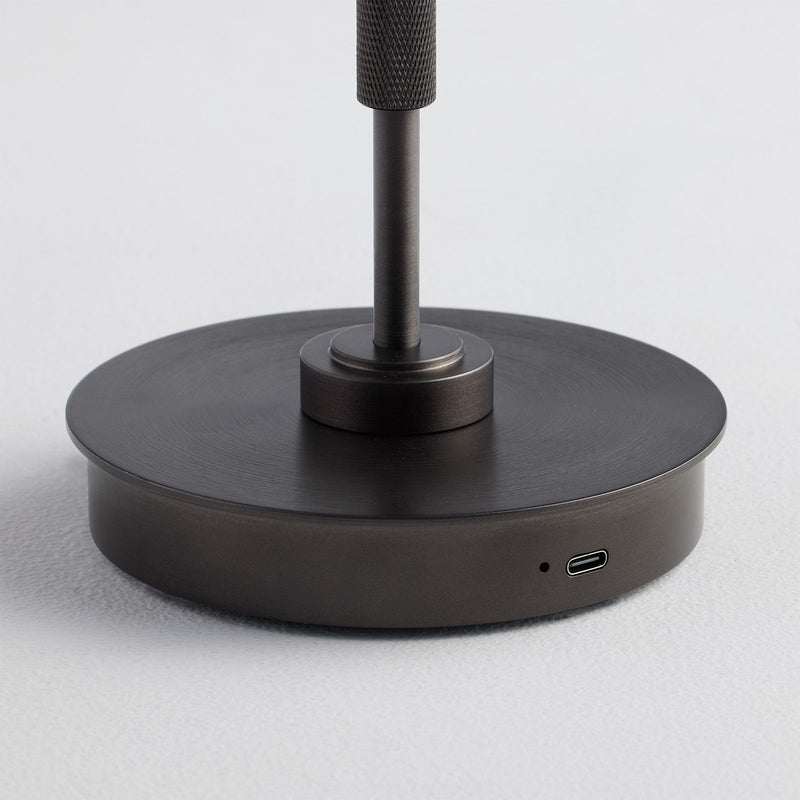 テーブルランプ Rondo LED-table lamp 充電タイプのポータブルLED照明