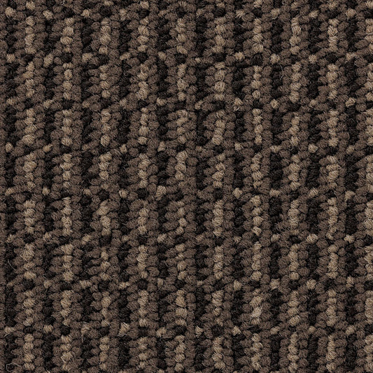 緻密に織り込まれた糸の質感が多様なインテリアに調和するカーペット