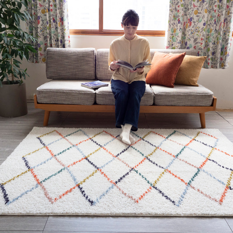 手描きのアーガイル模様に華やかさとぬくもりを感じるラグ ARGYLE RUG - アーガイル