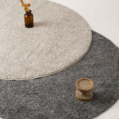 大人グレーのシャギーラグ 国産